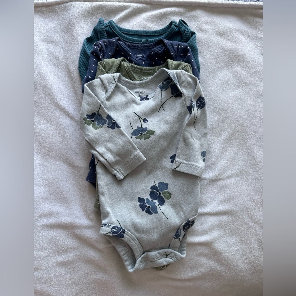 Carters 4 piece long sleeve bodysuits